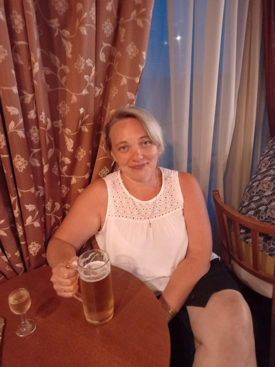 Фото пользователя Лариса, 53 лет, город Екатеринбург, цель знакомства: Серьёзные отношения