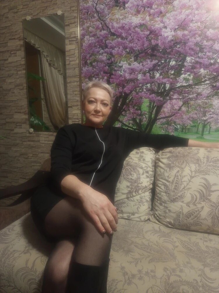 Фото пользователя Катя, 43 лет, город Москва, цель знакомства: Брак и создание семьи