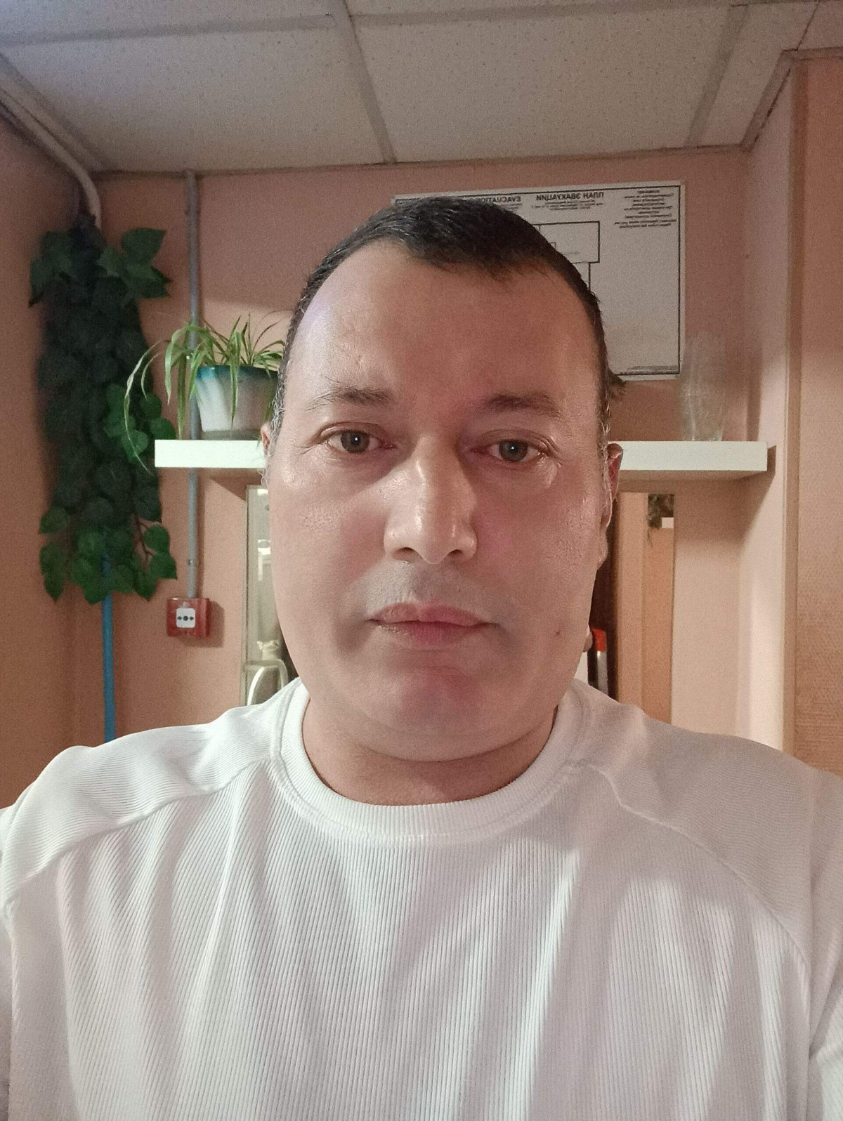 Фото пользователя Миржамол, 45 лет, город Москва, цель знакомства: Серьёзные отношения