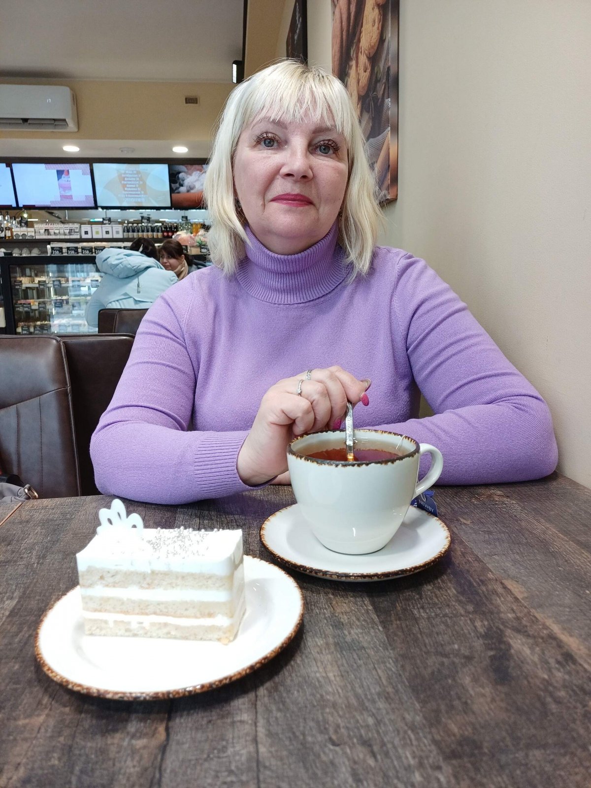 Фото пользователя Лариса, 54 лет, город Вологда, цель знакомства: Серьёзные отношения