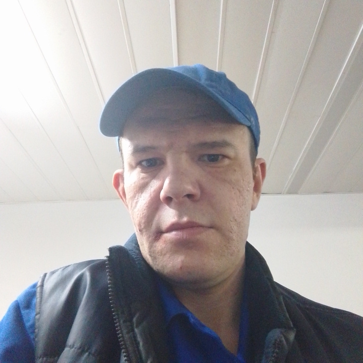 Фото пользователя Алексей, 35 лет, город Глазов, цель знакомства: Серьёзные отношения