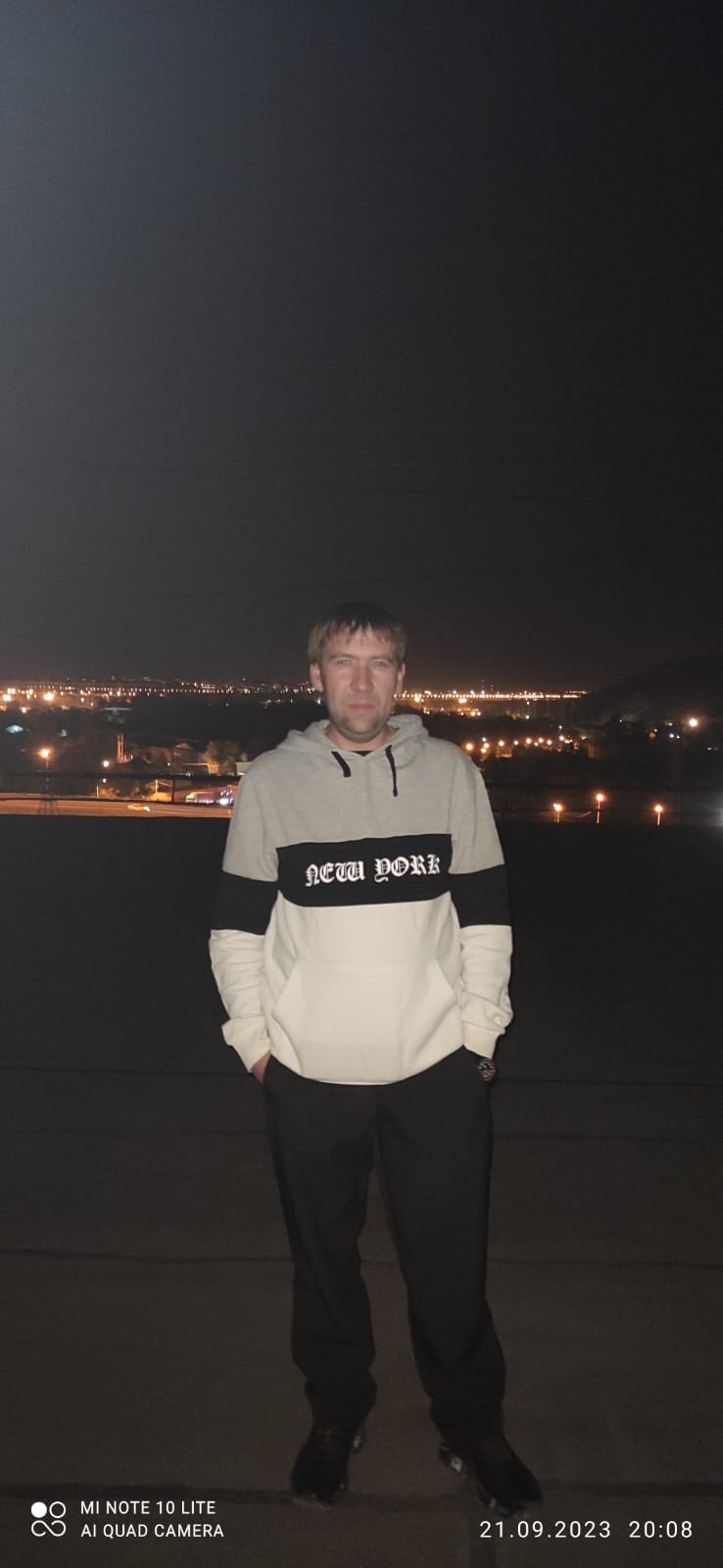 Фото пользователя Александр, 40 лет, город Москва, цель знакомства: Серьёзные отношения