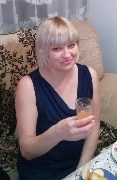 Фото пользователя Лана, 53 лет, город Альметьевск, цель знакомства: Серьёзные отношения
