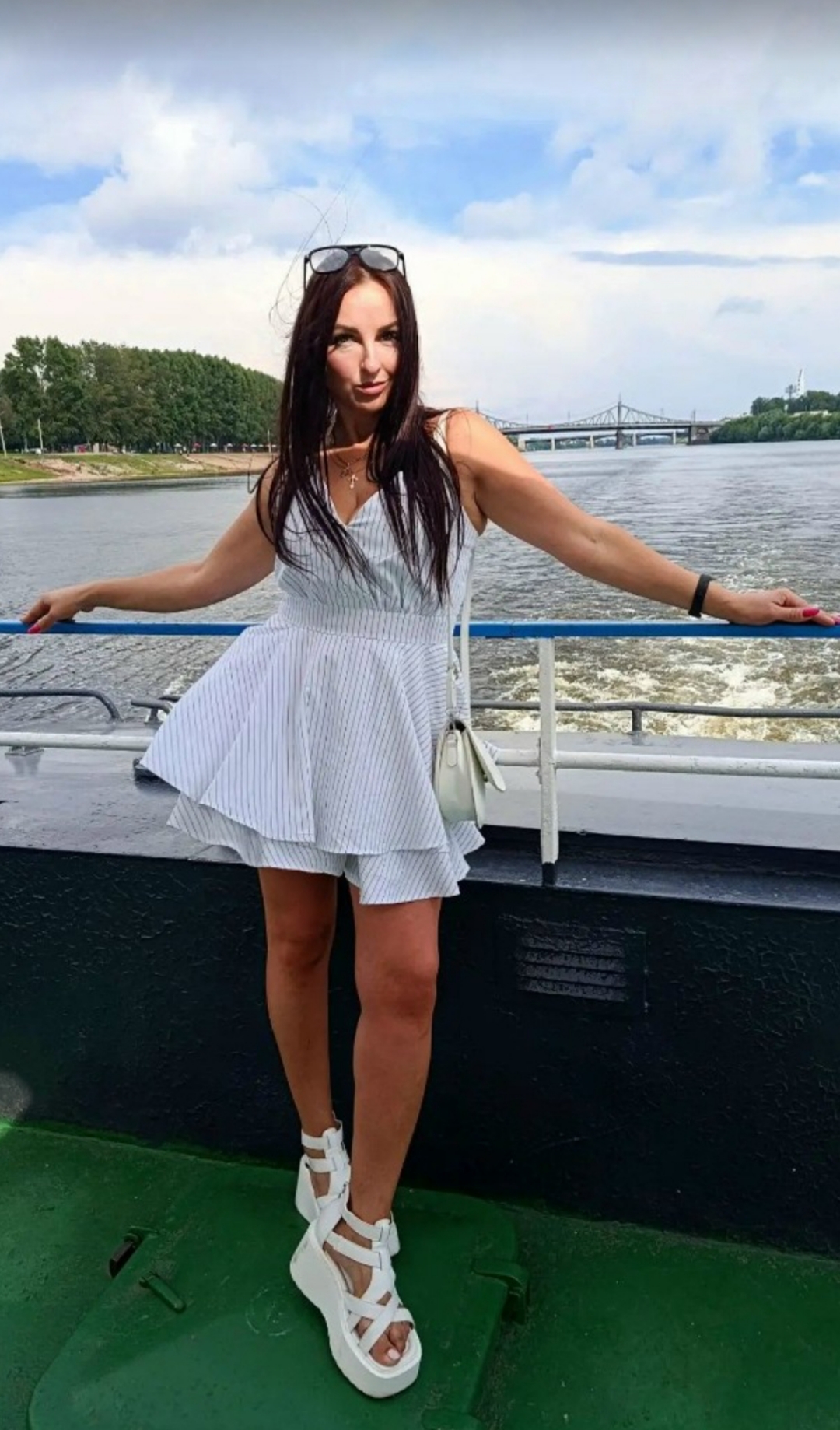 Фото пользователя Дина, 20 лет, город Владимир, цель знакомства: Брак и создание семьи